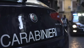 Pescara, aggrediti dai ragazzini dopo un richiamo: gestori di un bar massacrati dal branco