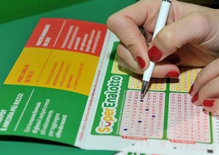SuperEnalotto SuperStar, colpo da oltre 60mila euro a Popoli Terme